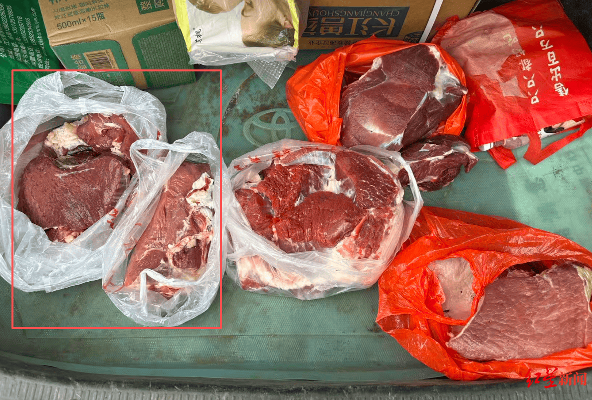 注水牛肉调查：屠宰场藏身农家院，深夜切开牛胸注水数分钟，牛肉连夜送批发市场