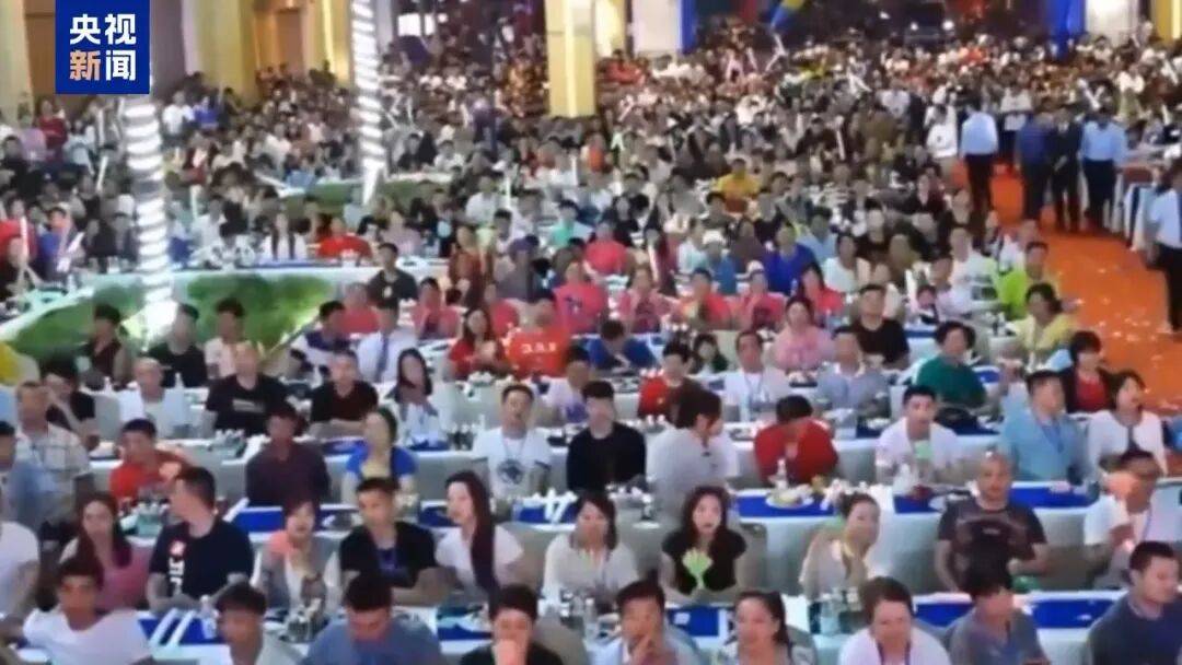 涉案超100亿、诱拐大批中国妇女偷渡出境卖淫、让金主“缅北赚钱缅北花,一分别想带回家”…“果敢首富”刘家集团犯罪始末曝光