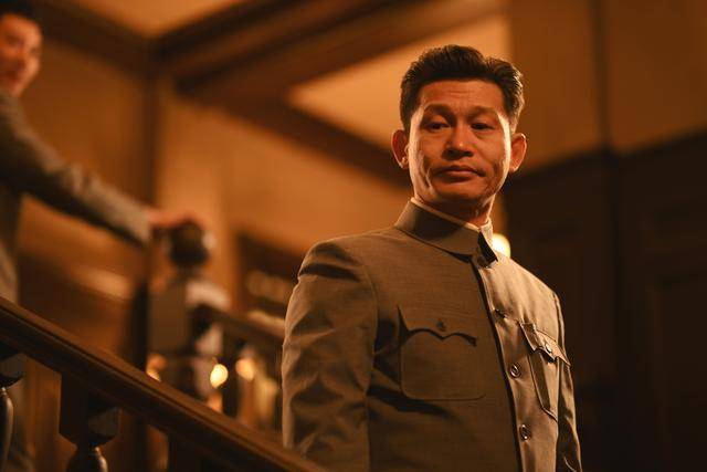 《沉默的荣耀》中出演谷正文出圈,演员余皑磊:保持“千人千面”,在创作的痛苦中快乐