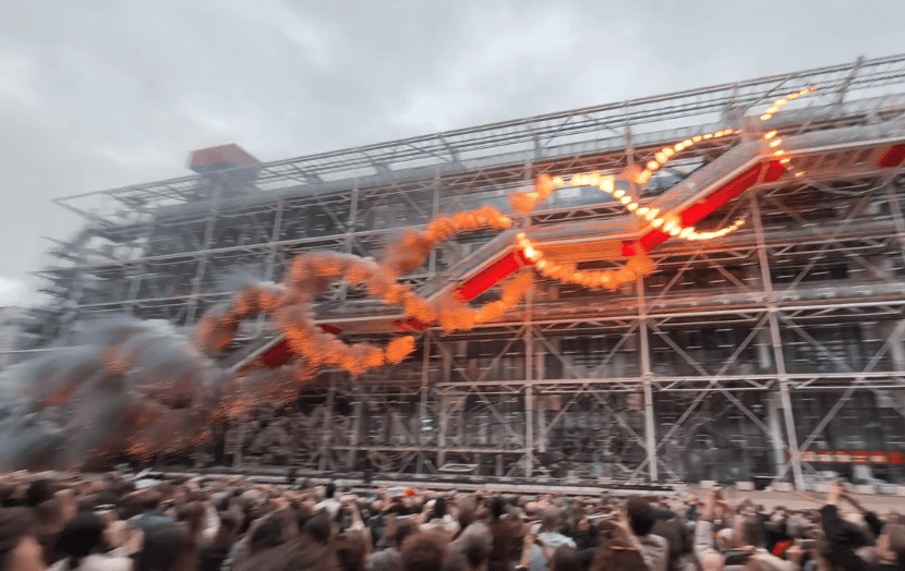 蔡国强在巴黎再办烟花秀,当地艺术展会宣布取消与蔡国强对话活动,活动信息从官网撤下