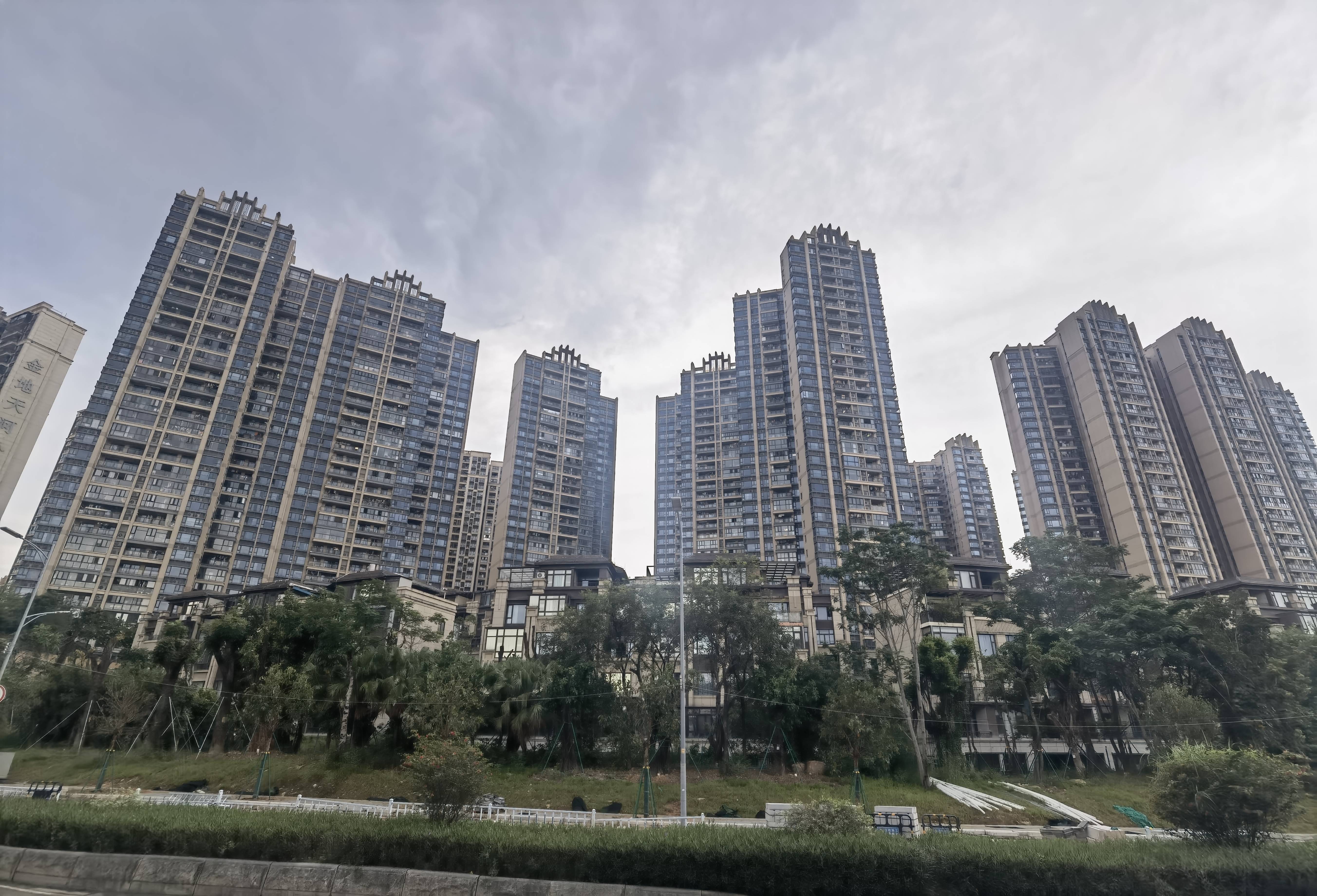 广州重典整治爆改乱建,让好房子更安全|南方产业观