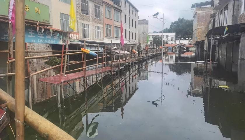 被洪水浸泡数日的广西村屯,如今怎么样了?