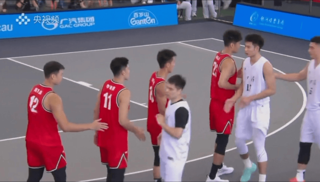 全运会男子三人篮球赛,陈国豪、周泽源代表广东队出战,战胜江苏队取得开门红!
