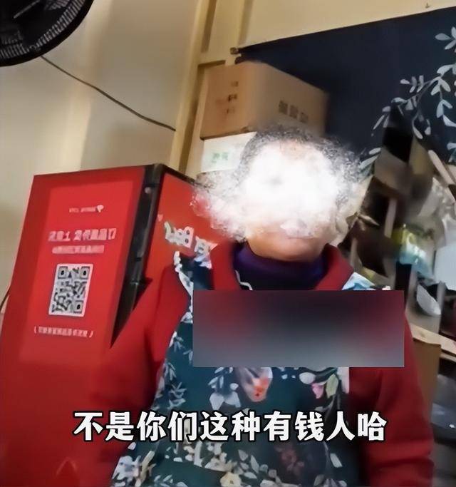 女子从杭州徒步到上海,挑战不花钱生活,想免费吃饭遭餐饮老板娘拒绝