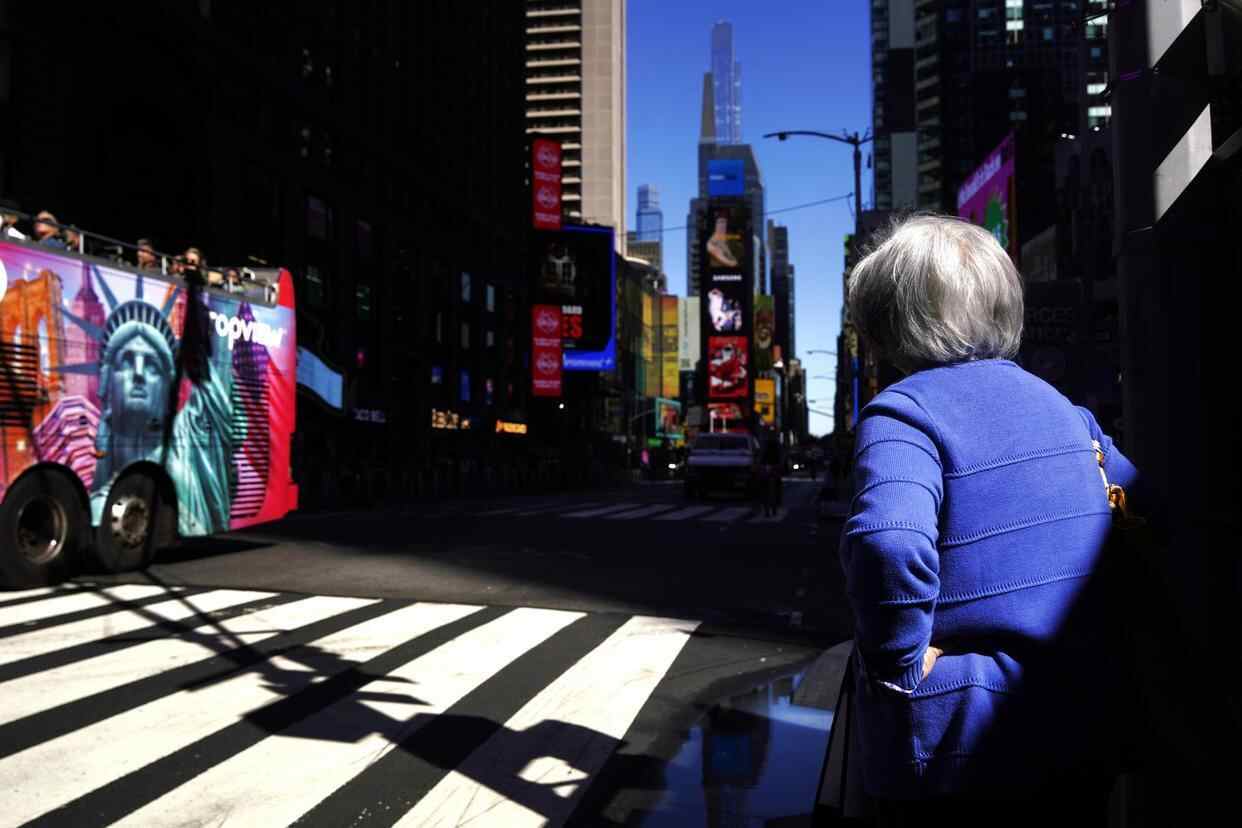 调查:近三成美国人承认在自助结账时“顺手牵羊”