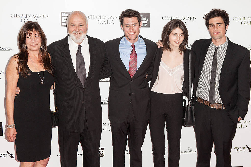 《怦然心动》导演与妻子在家中遇害,警方还未证实是其子所杀