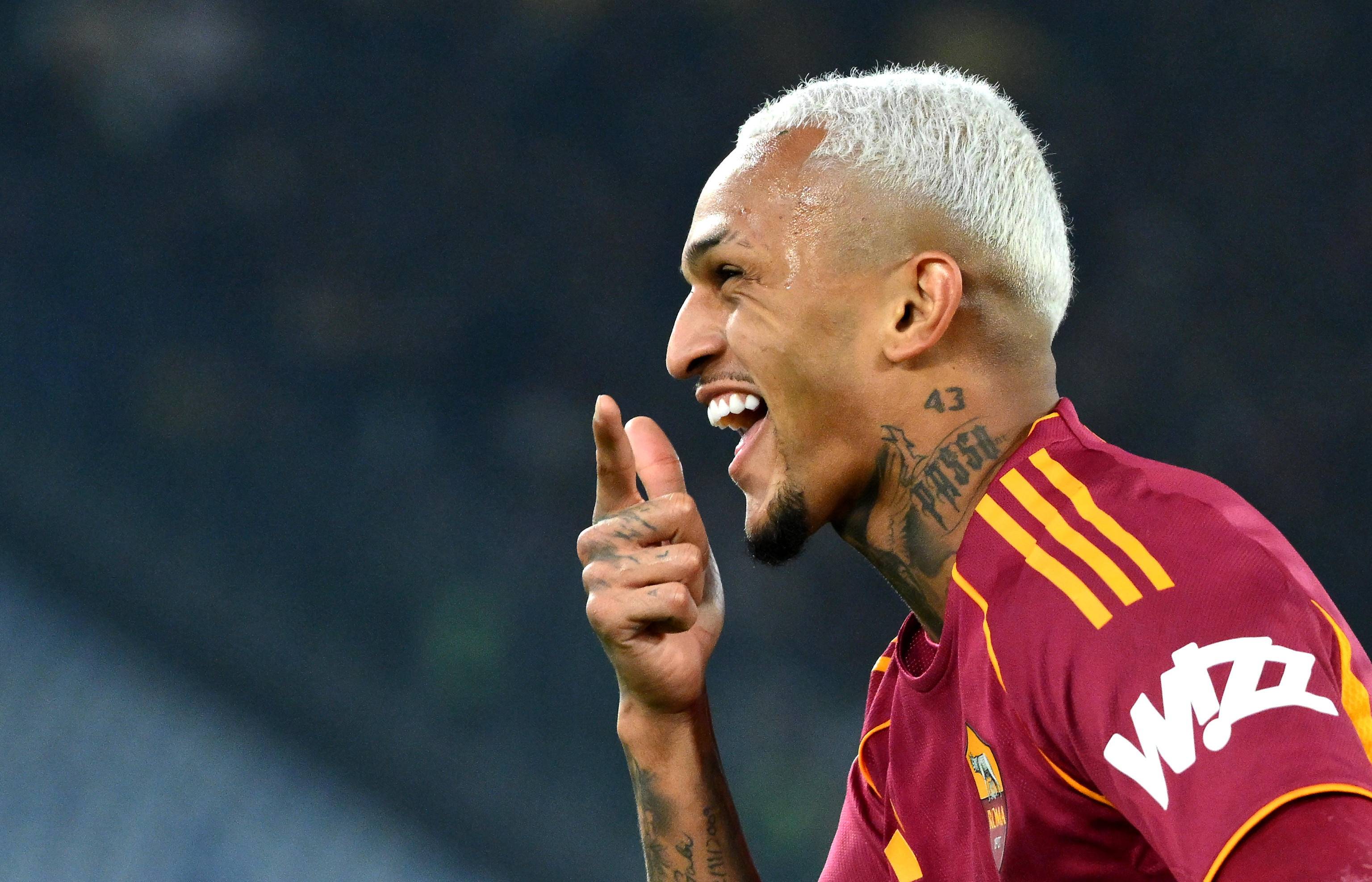 (外代二线)足球——意甲:罗马胜科莫