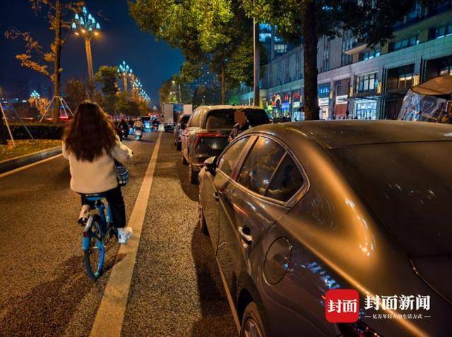 成都男子9天举报92次违停，交警罚150元无效